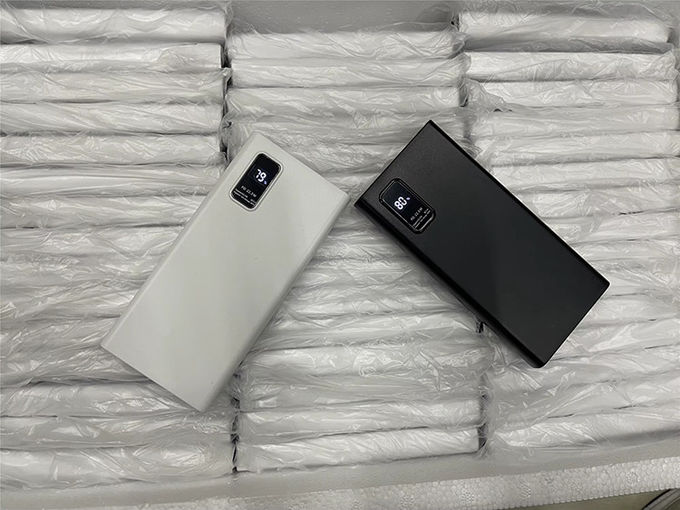Portable Outdoor 10000mah PowerBank LED Display PD QC3.0 22.5W Fast Charge Slim Power Banks 10000mAh Caricabatterie USB-C per iphone 15 4