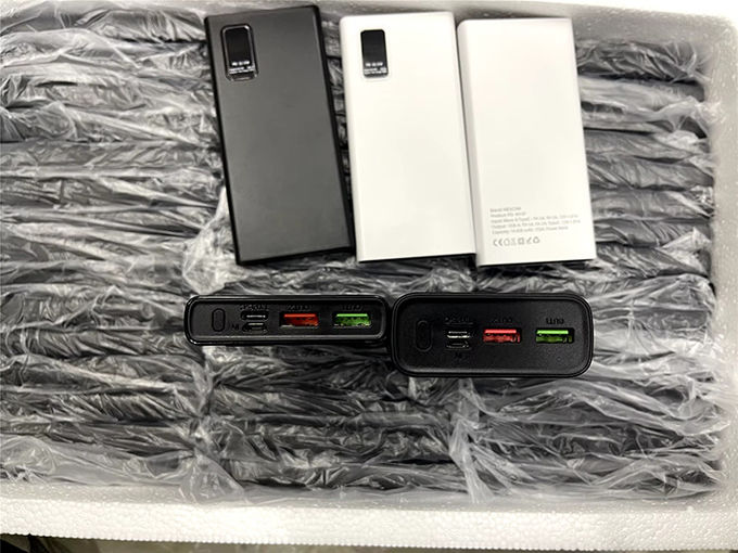 Portable Outdoor 10000mah PowerBank LED Display PD QC3.0 22.5W Fast Charge Slim Power Banks 10000mAh Caricabatterie USB-C per iphone 15 3